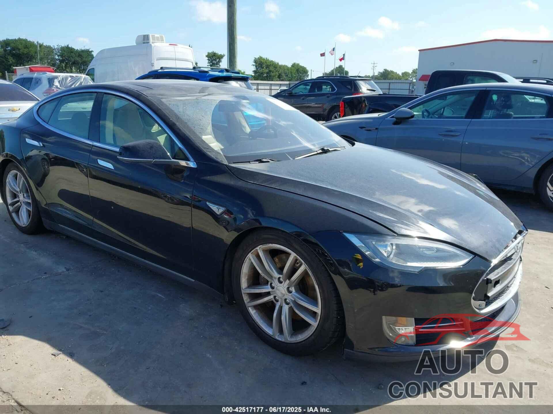 TESLA MODEL S 2013 - 5YJSA1AG6DFP05030
