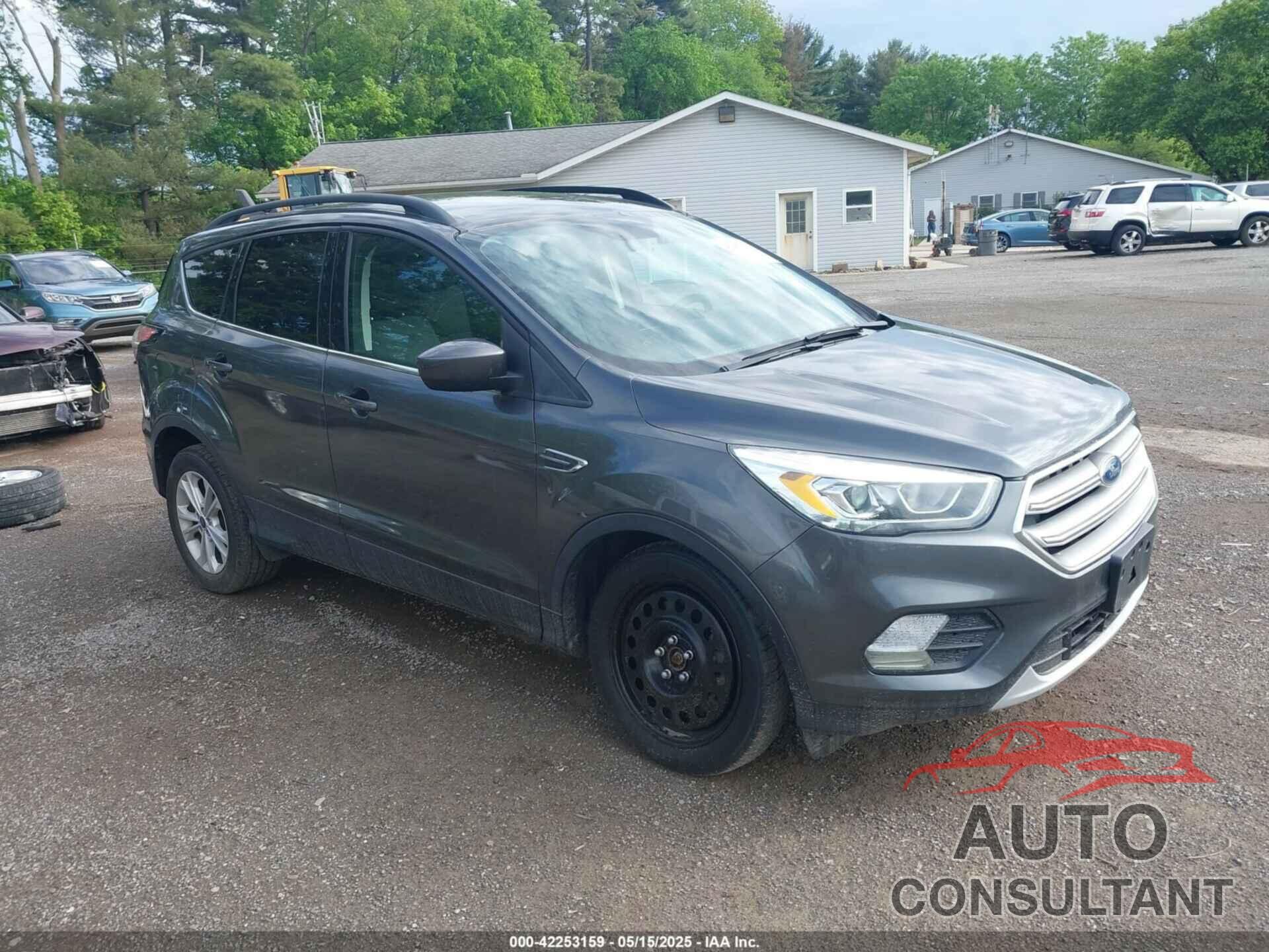 FORD ESCAPE 2017 - 1FMCU9GDXHUC42261