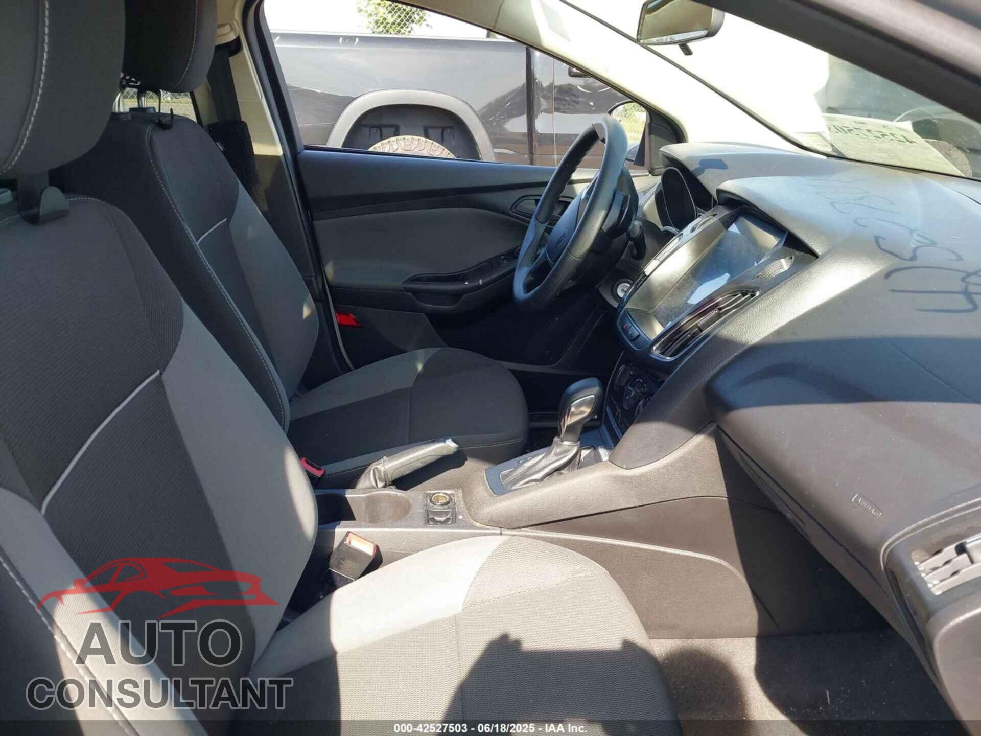 FORD FOCUS 2013 - 1FADP3E24DL161986