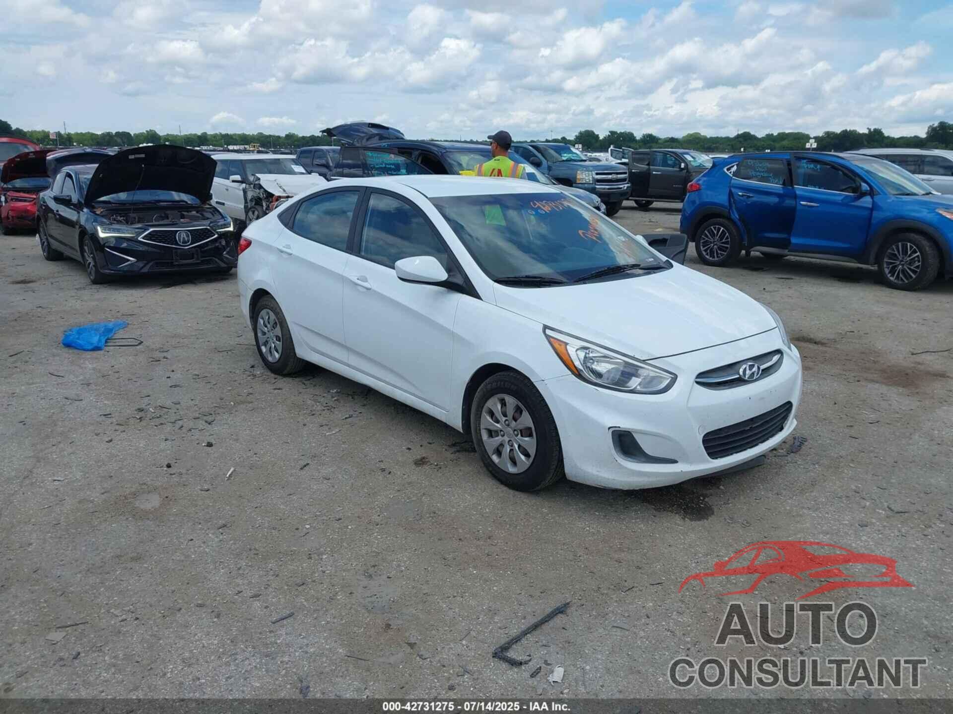 HYUNDAI ACCENT 2017 - KMHCT4AE7HU196203