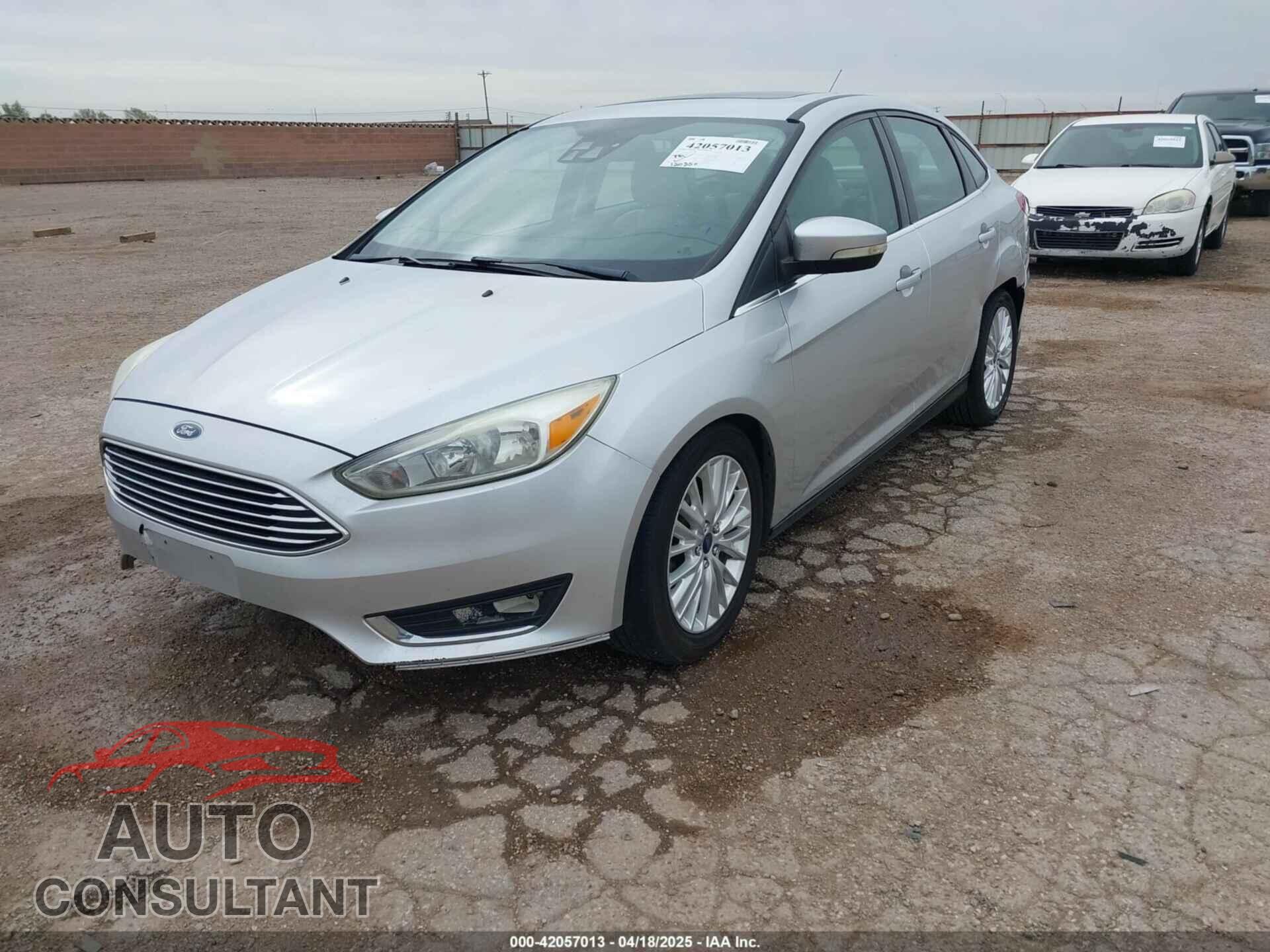 FORD FOCUS 2017 - 1FADP3J24HL229702