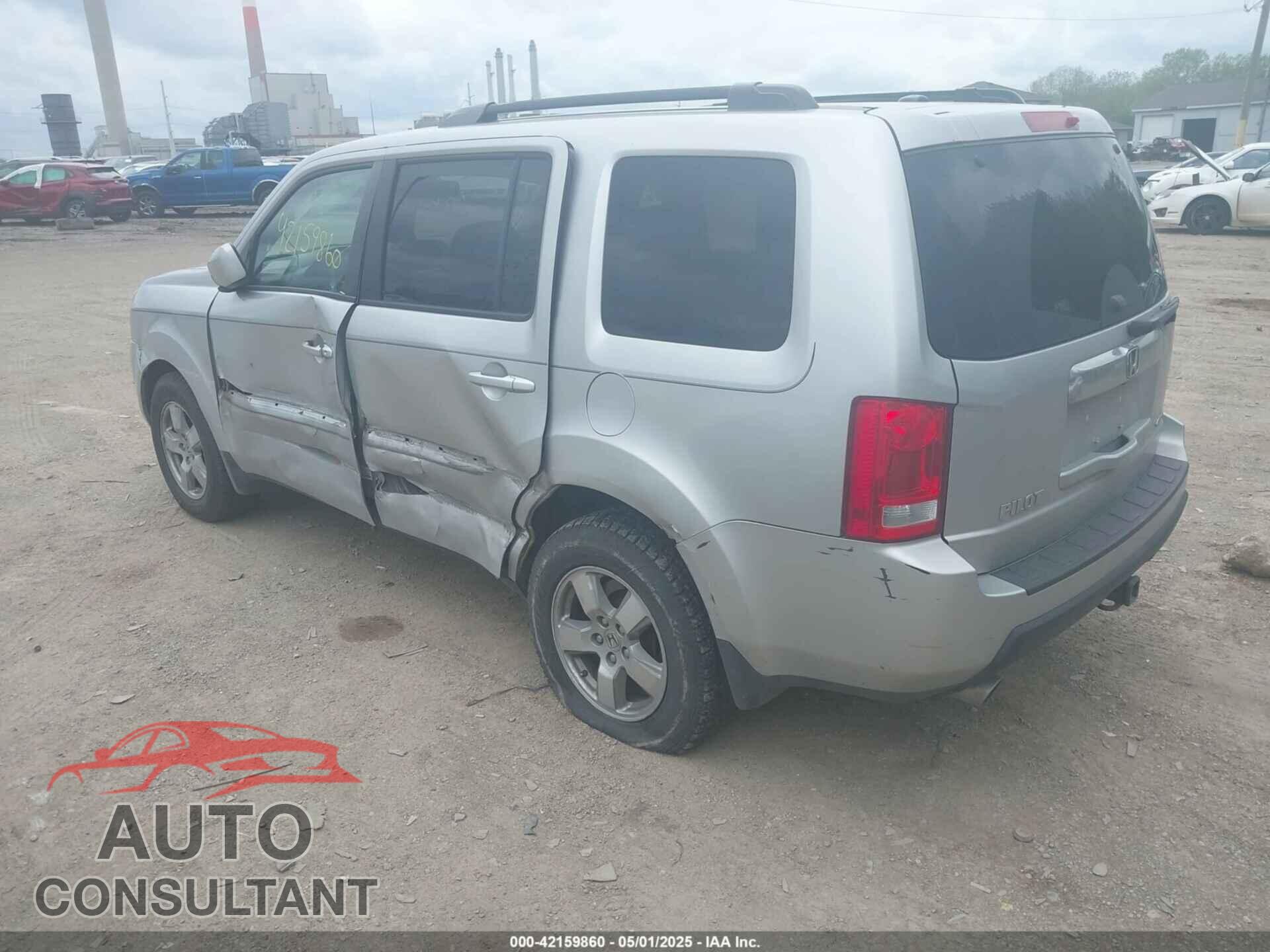 HONDA PILOT 2011 - 5FNYF4H52BB011580