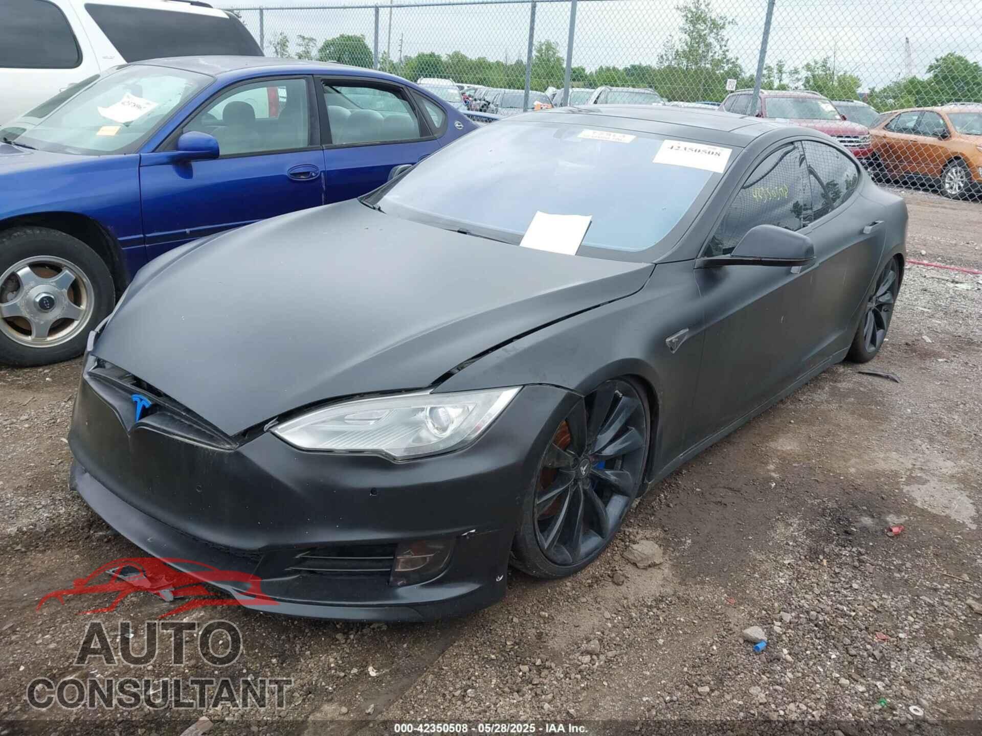 TESLA MODEL S 2015 - 5YJSA1H28FF094446