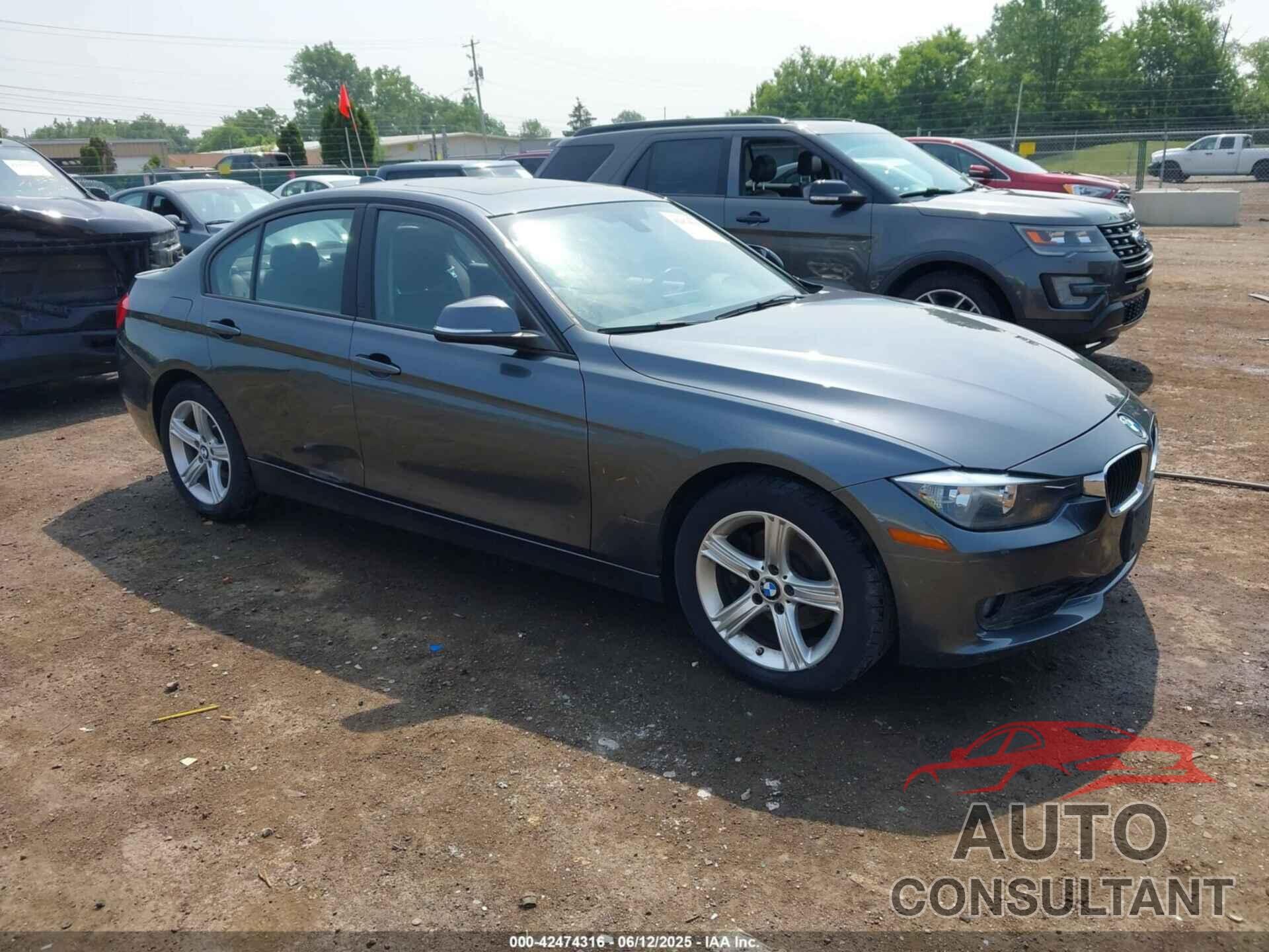 BMW 320I 2014 - WBA3C3G53ENS70998