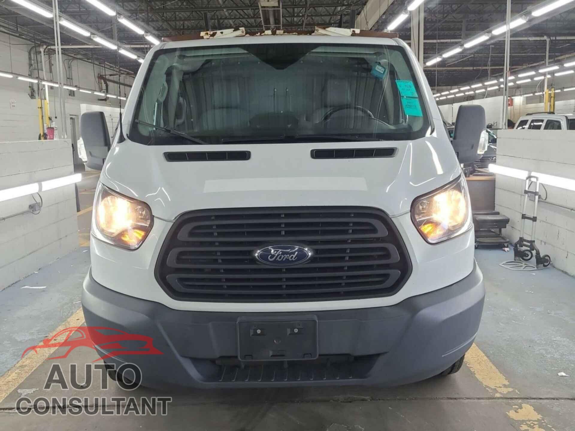 FORD TRANSIT 2017 - 1FTYR1YM4HKB43541