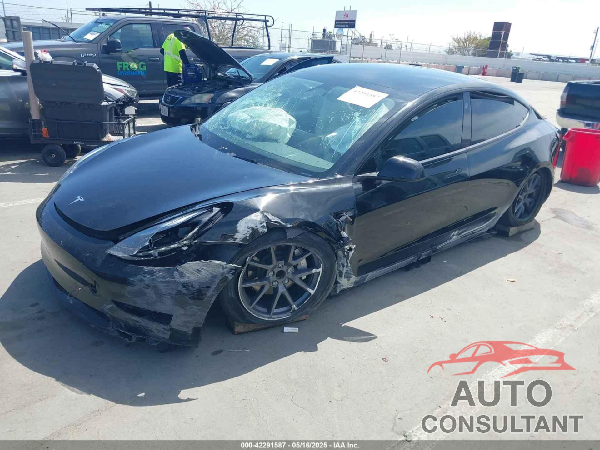 TESLA MODEL 3 2023 - 5YJ3E1EA3PF462120