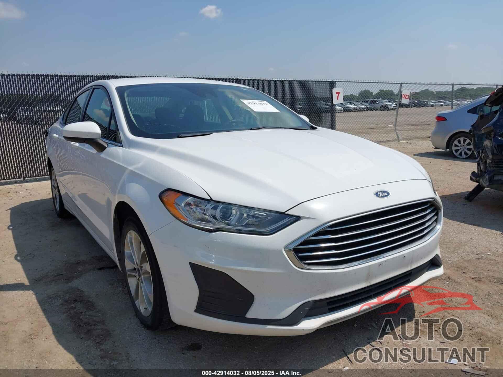 FORD FUSION 2020 - 3FA6P0LU4LR214326