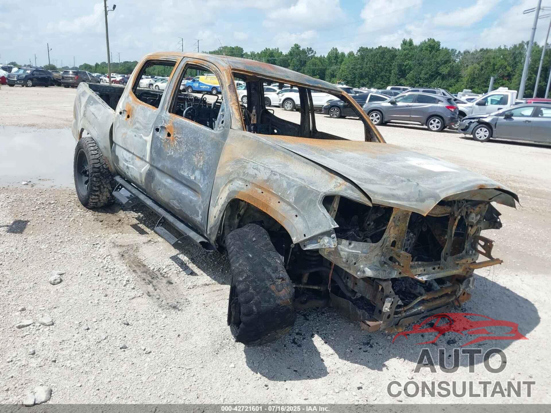 TOYOTA TACOMA 2022 - 3TMCZ5AN8NM516928