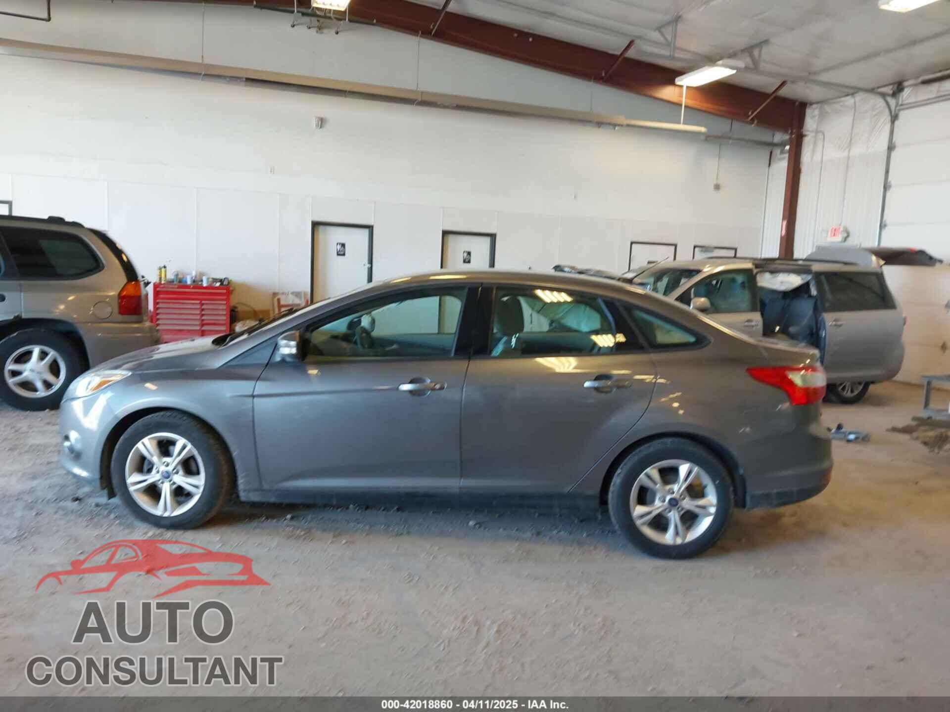 FORD FOCUS 2013 - 1FADP3F20DL144875