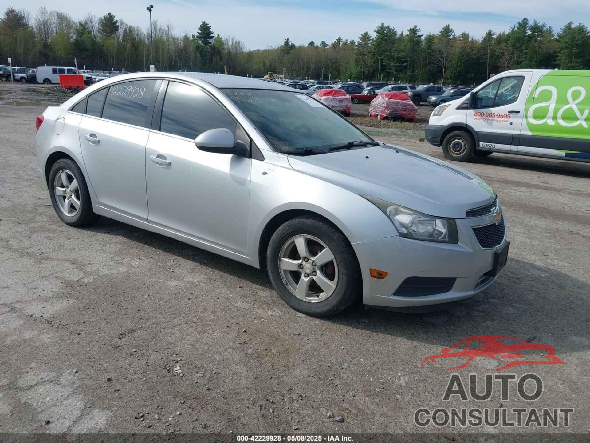 CHEVROLET CRUZE 2011 - 1G1PE5S95B7258378