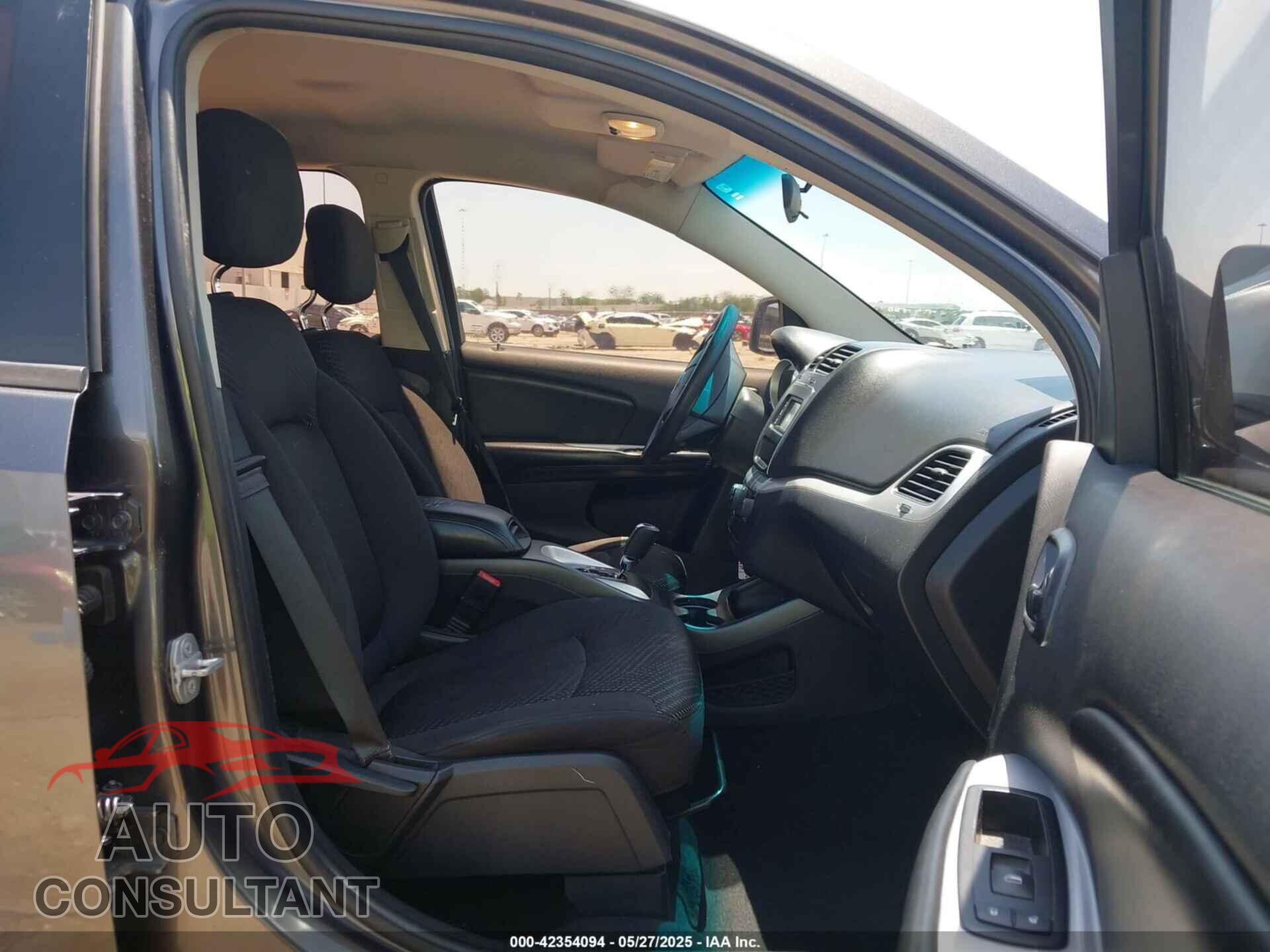 DODGE JOURNEY 2015 - 3C4PDCAB2FT637391