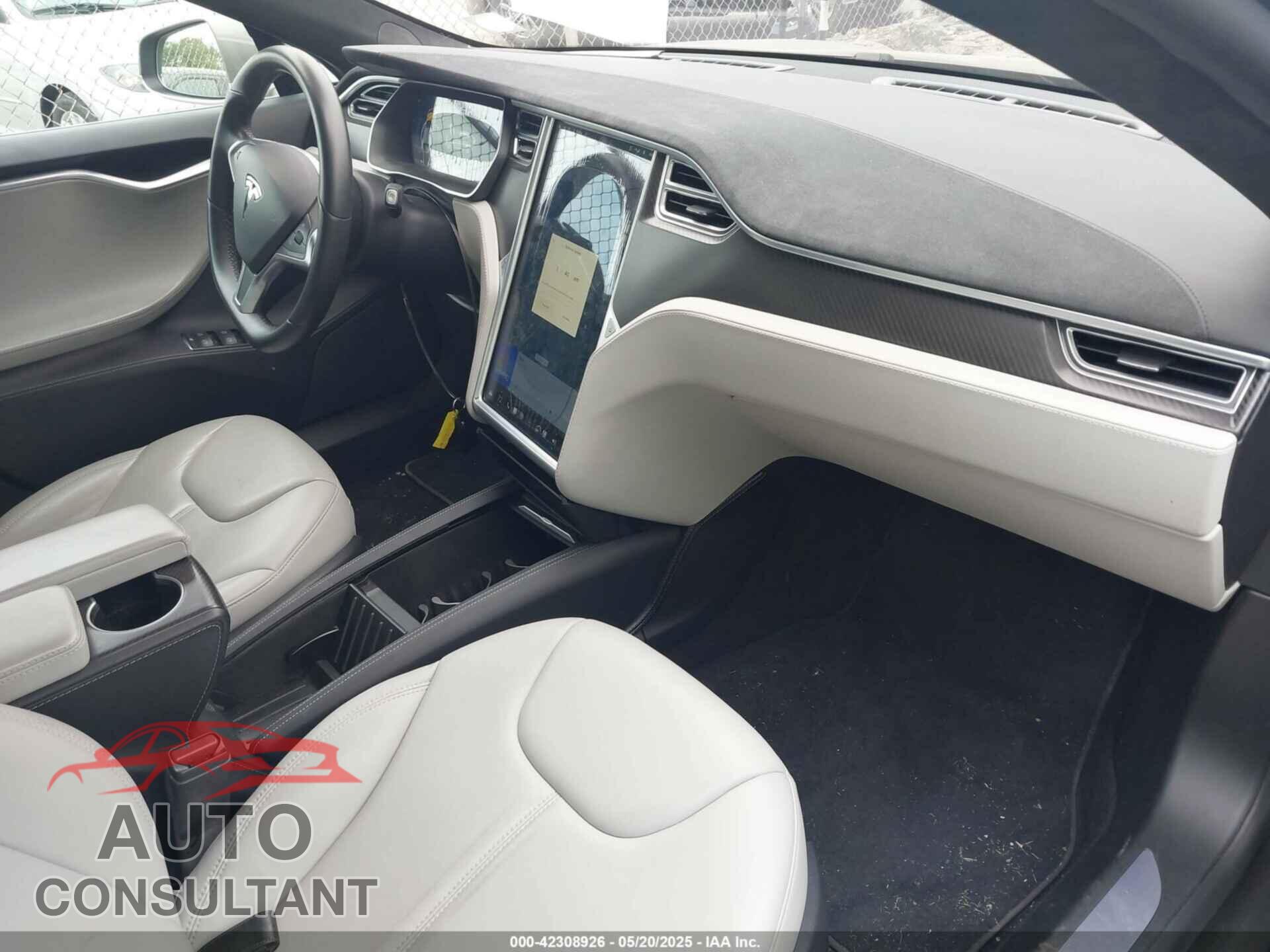 TESLA MODEL S 2015 - 5YJSA1E29FF110528