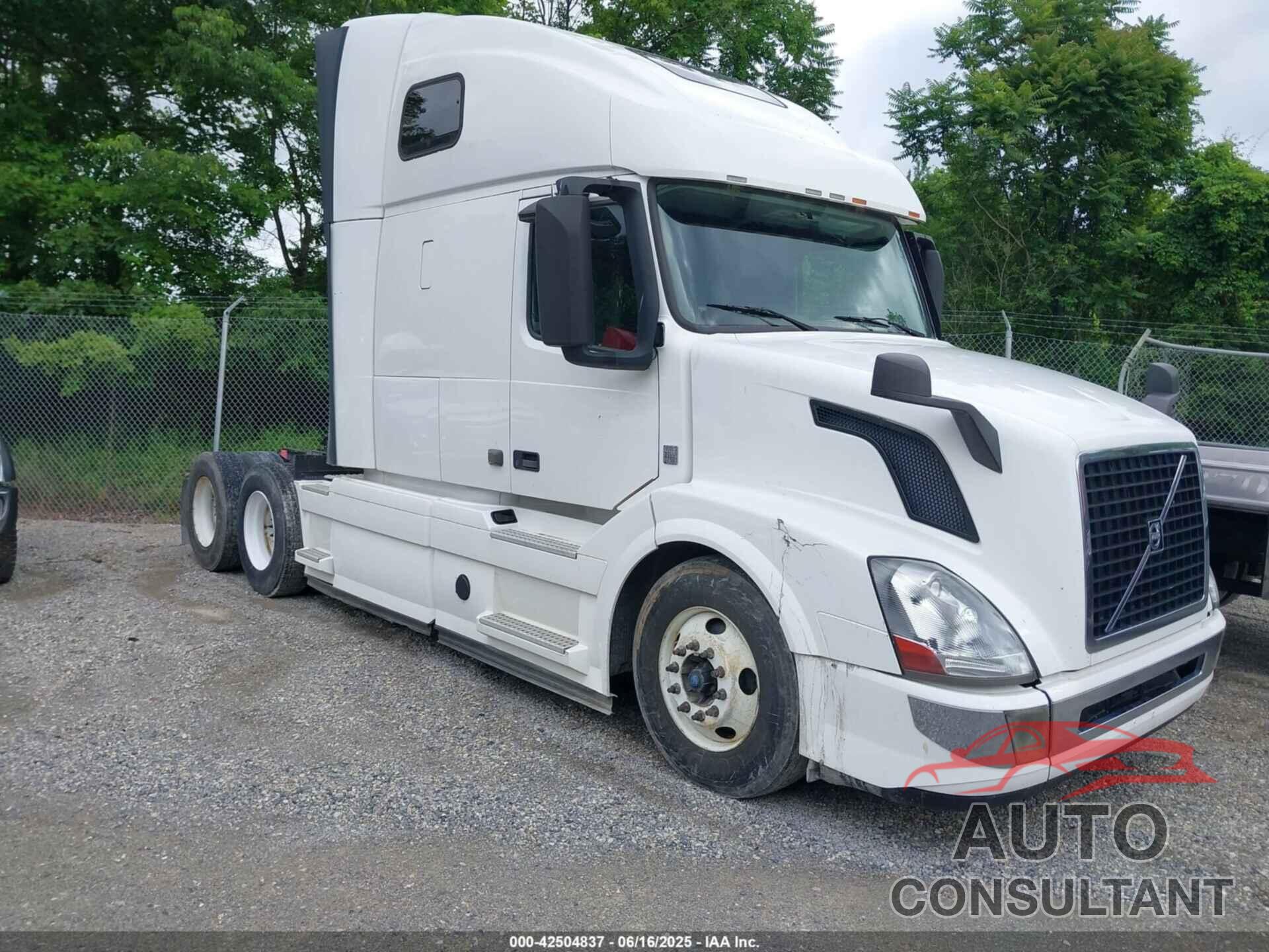 VOLVO VN 2016 - 4V4N99EH5GN965923