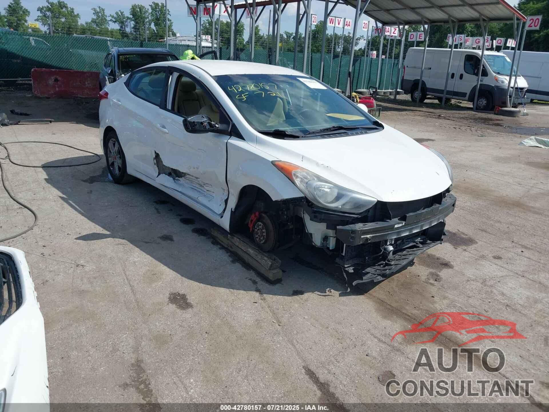 HYUNDAI ELANTRA 2012 - 5NPDH4AE1CH066303