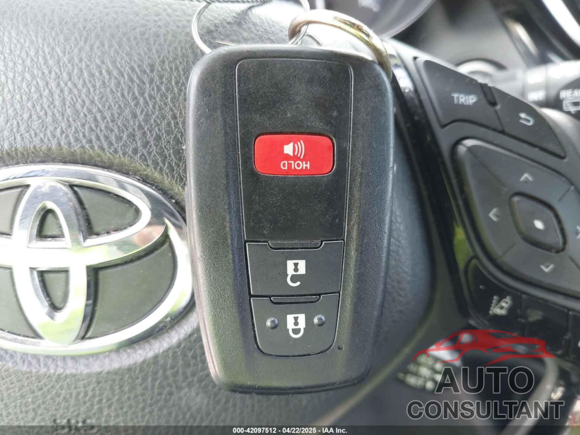 TOYOTA C-HR 2019 - JTNKHMBX3K1015636