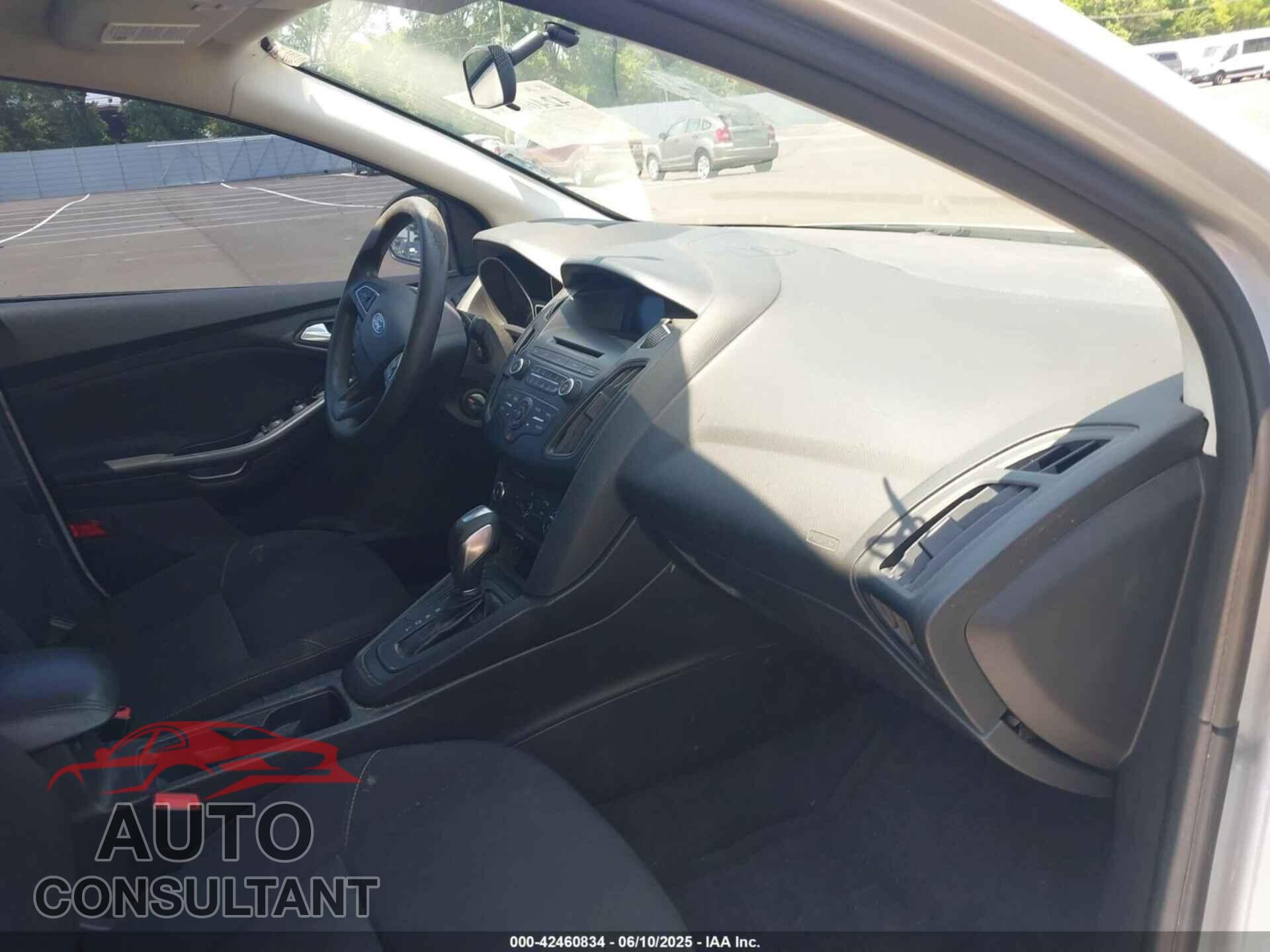 FORD FOCUS 2015 - 1FADP3F21FL362486