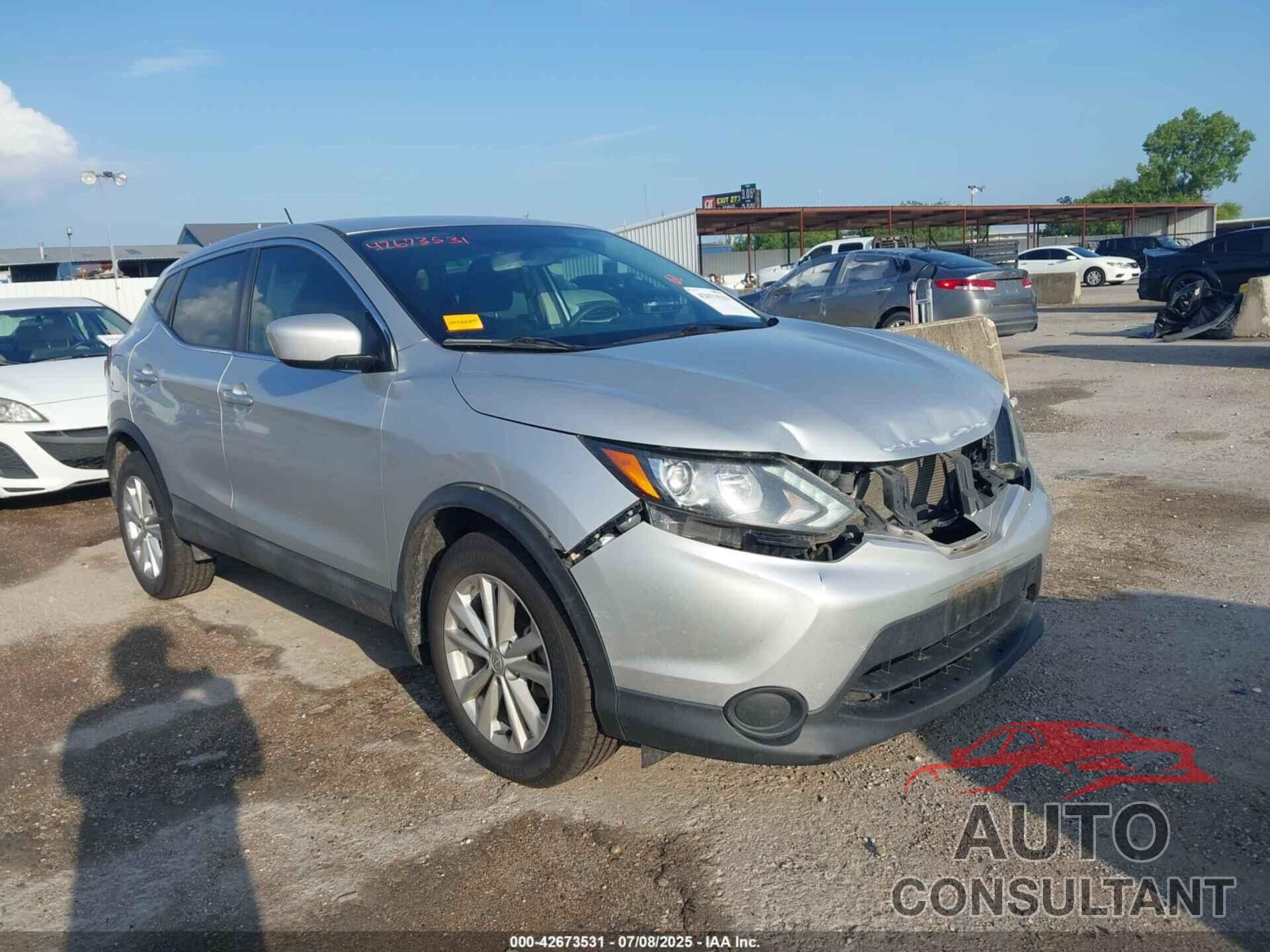 NISSAN ROGUE SPORT 2017 - JN1BJ1CR8HW133820