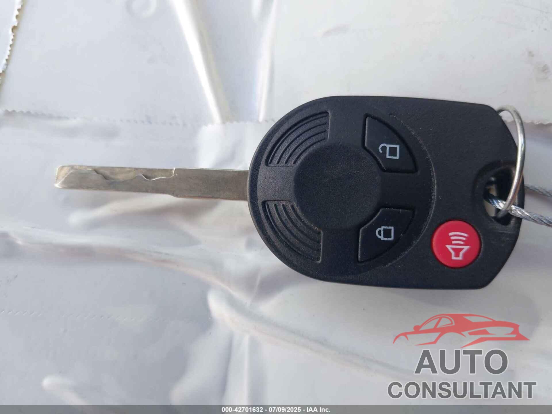 FORD ESCAPE 2017 - 1FMCU0GD2HUA54569