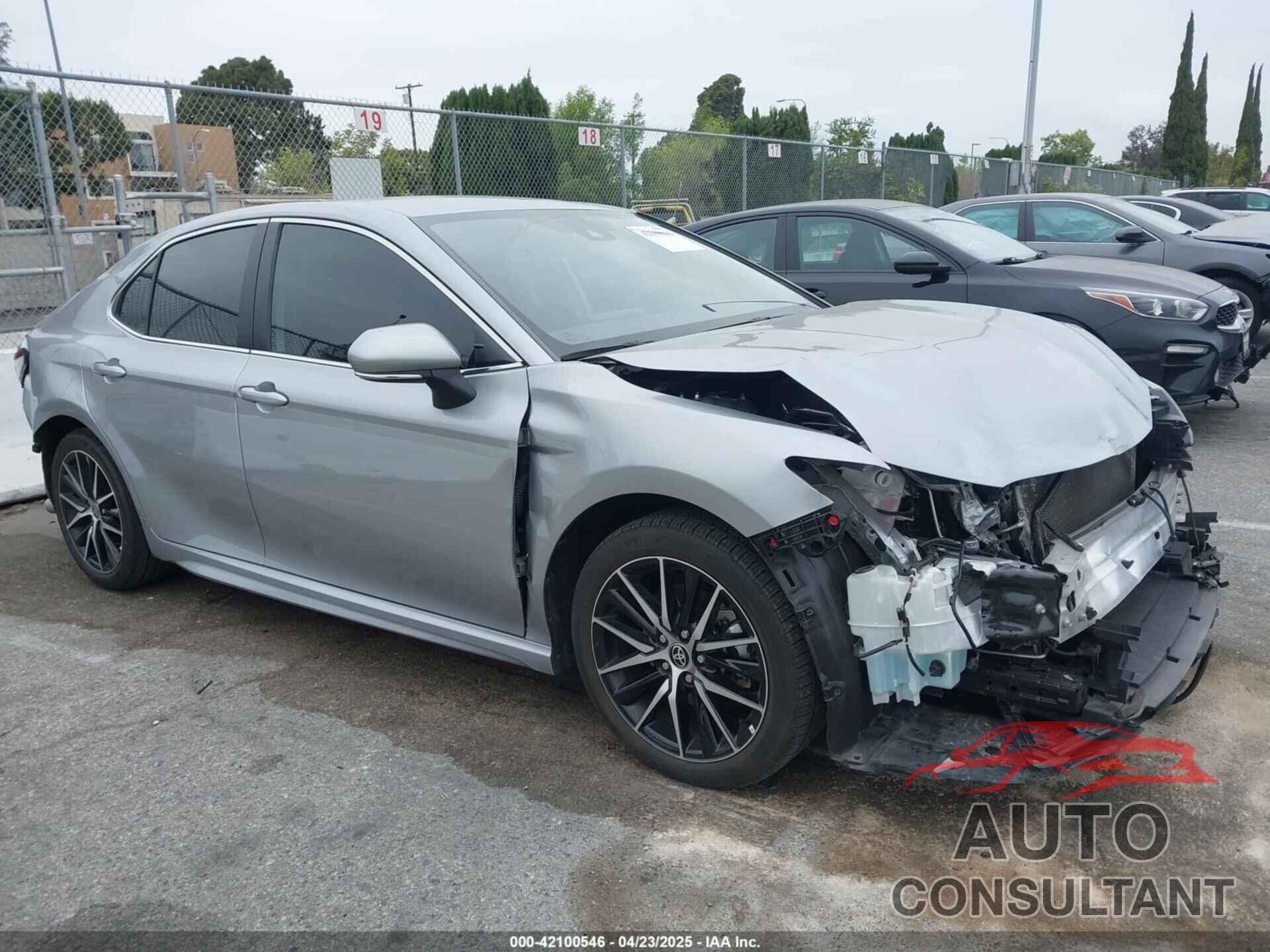 TOYOTA CAMRY 2023 - 4T1G11AKXPU809876