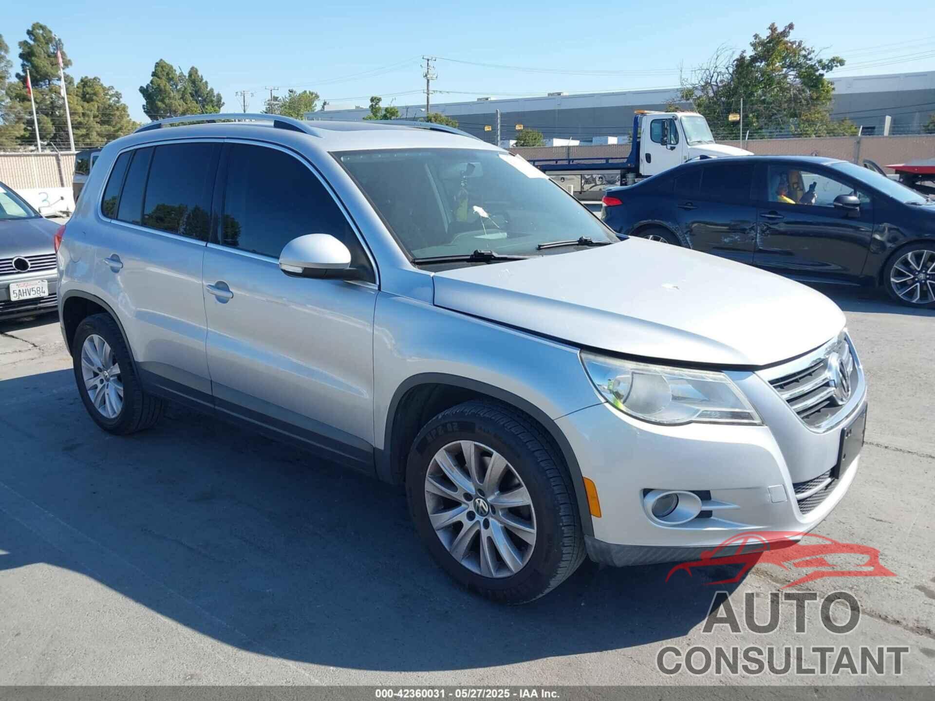 VOLKSWAGEN TIGUAN 2009 - WVGAV75N09W500829