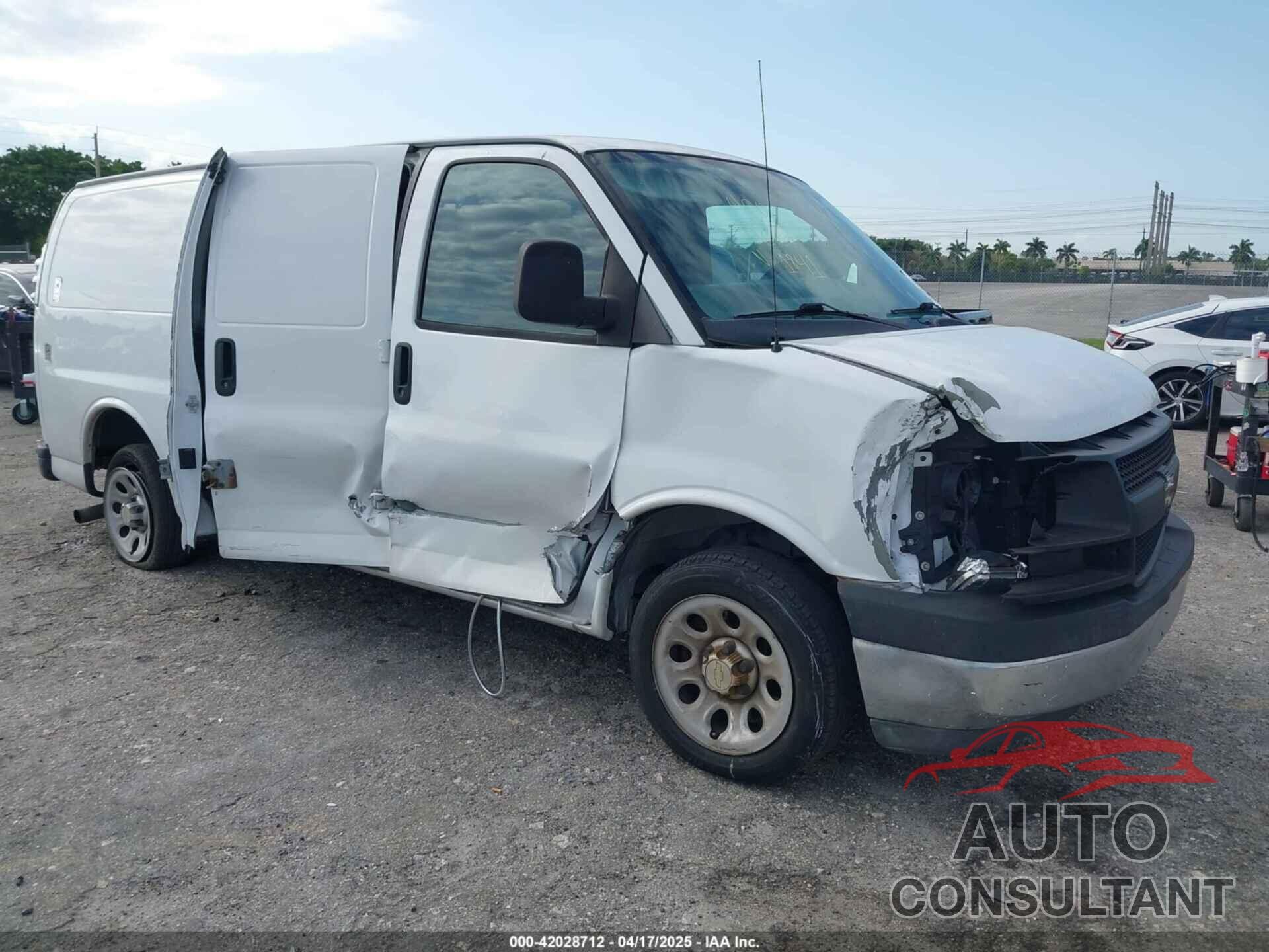 CHEVROLET EXPRESS 1500 2014 - 1GCSGAFX2E1121841