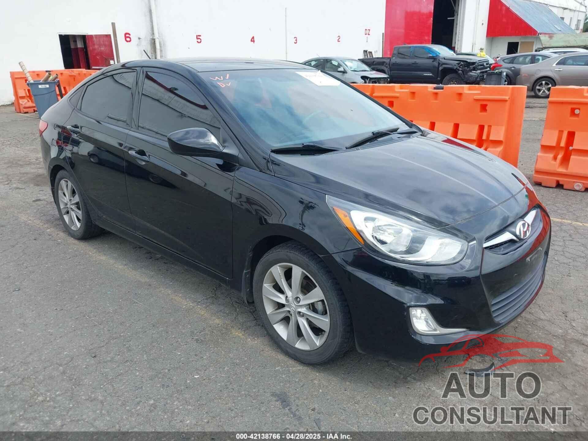 HYUNDAI ACCENT 2013 - KMHCU4AE3DU581197