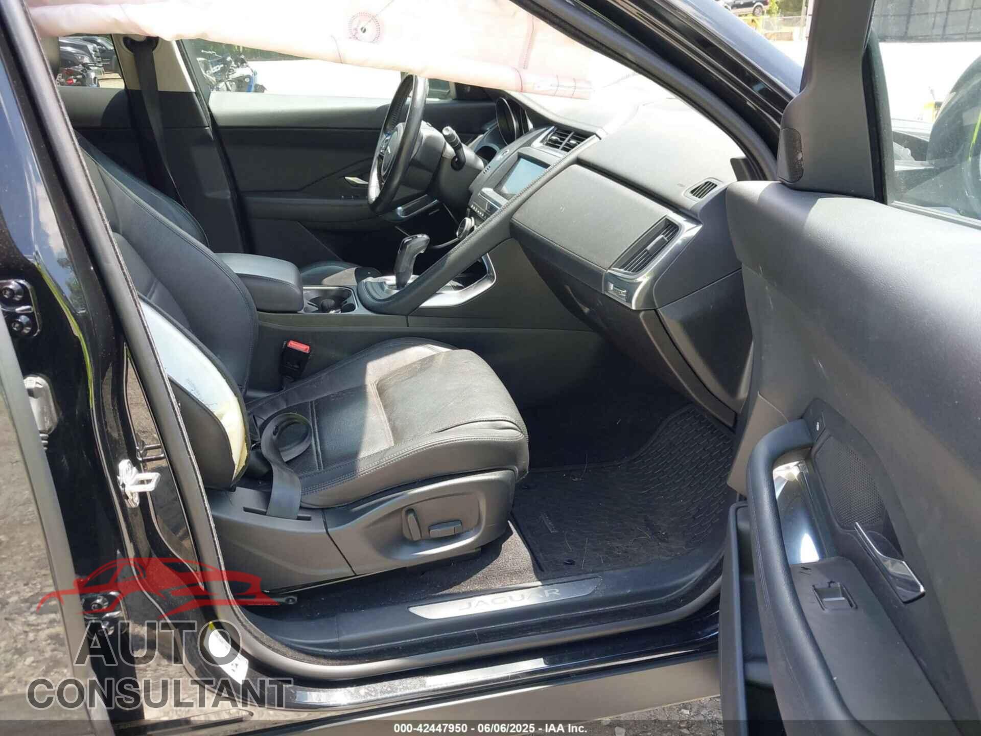 JAGUAR E-PACE 2018 - SADFJ2FX8J1Z12141