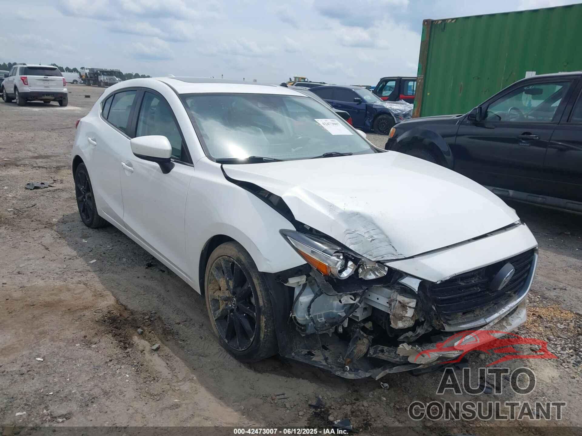 MAZDA MAZDA3 2017 - JM1BN1M30H1124358