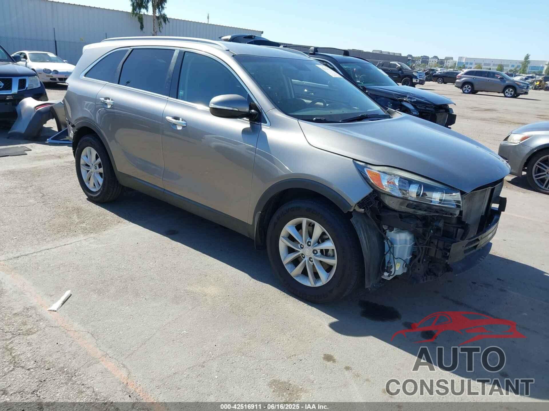 KIA SORENTO 2018 - 5XYPG4A30JG423344