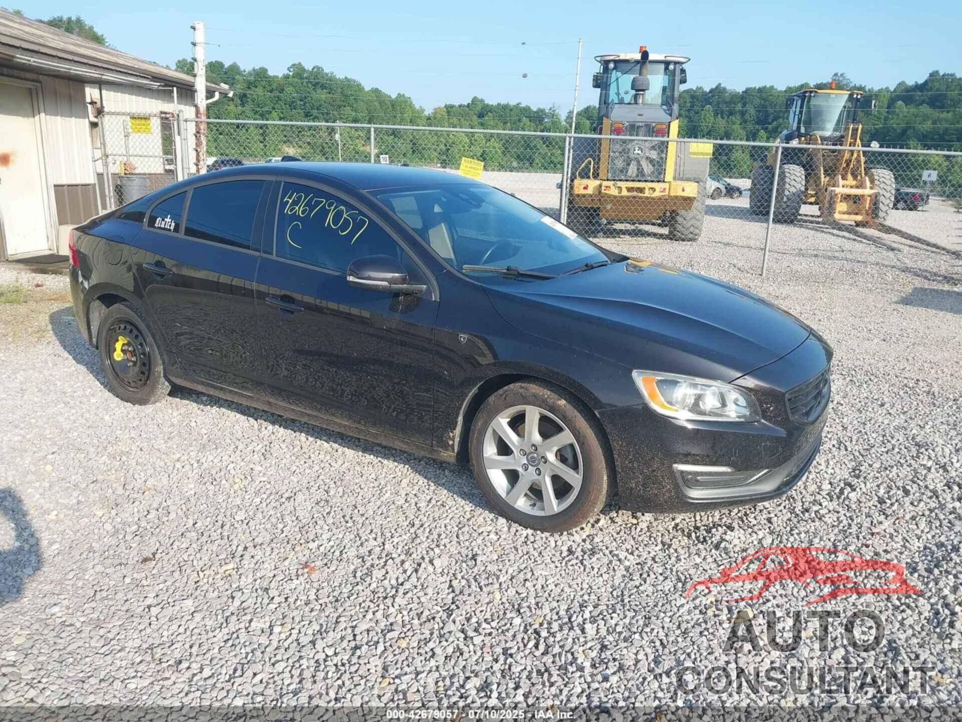 VOLVO S60 2015 - YV140MFJXF1358664