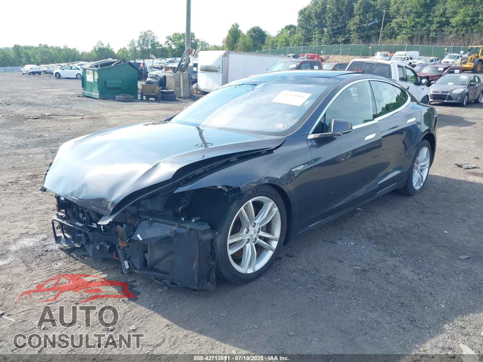 TESLA MODEL S 2015 - 5YJSA1E20FF110711