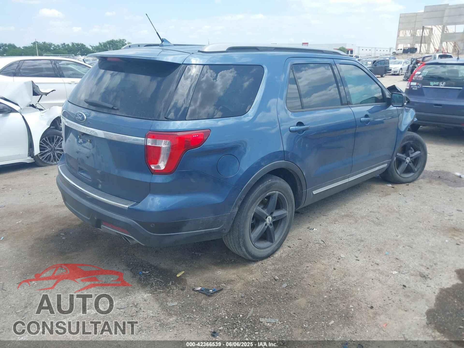 FORD EXPLORER 2018 - 1FM5K7D85JGB77656