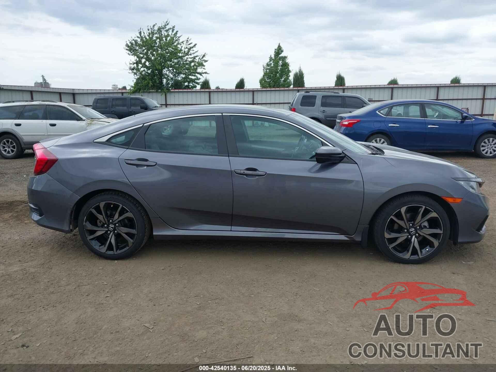 HONDA CIVIC 2019 - 2HGFC2F89KH500846