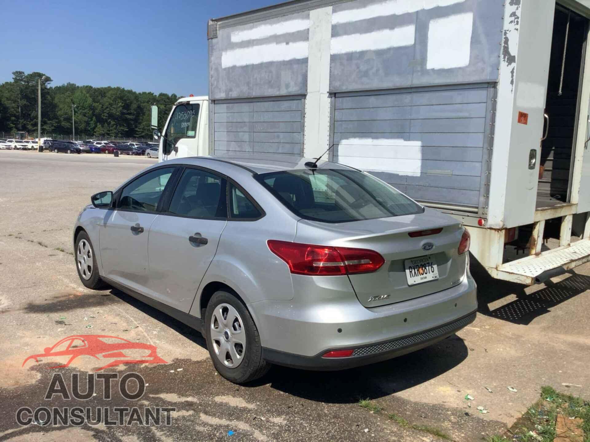 FORD FOCUS 2016 - 1FADP3E23GL366171