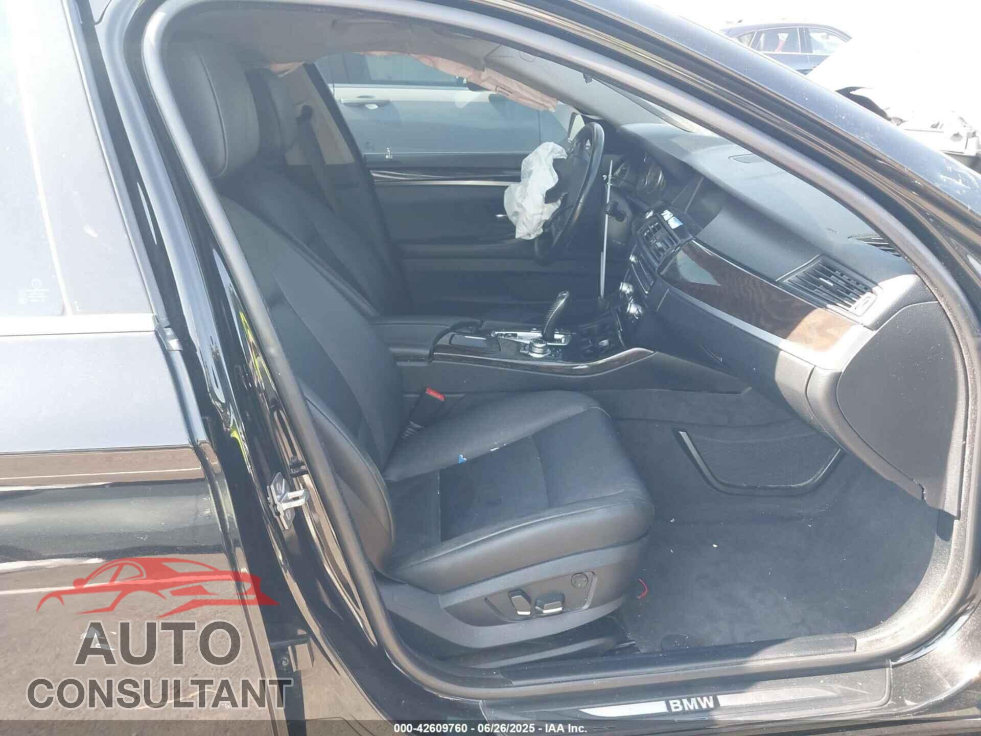 BMW 528I 2012 - WBAXG5C59CDW92199