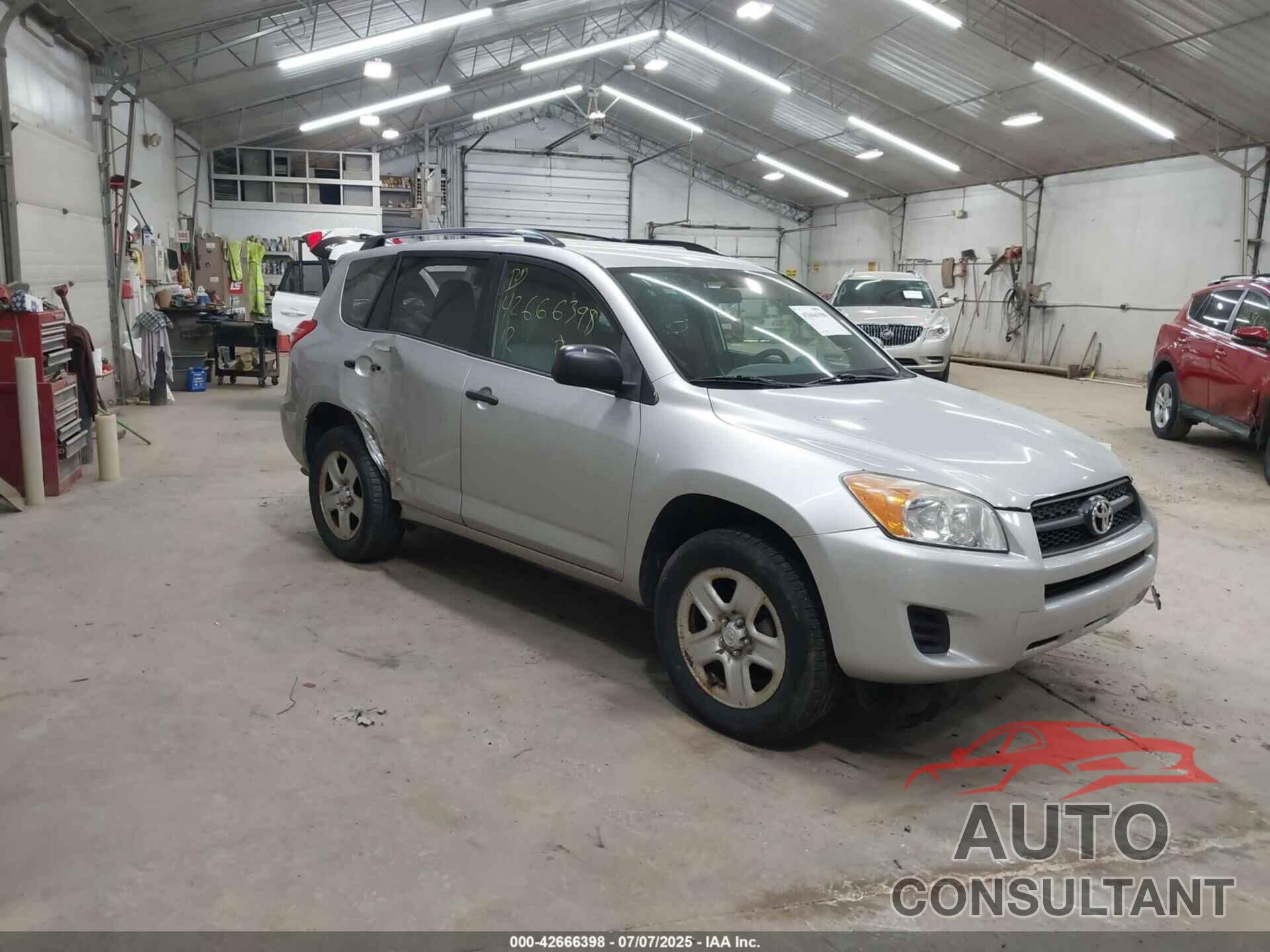 TOYOTA RAV4 2012 - 2T3BF4DV9CW215753