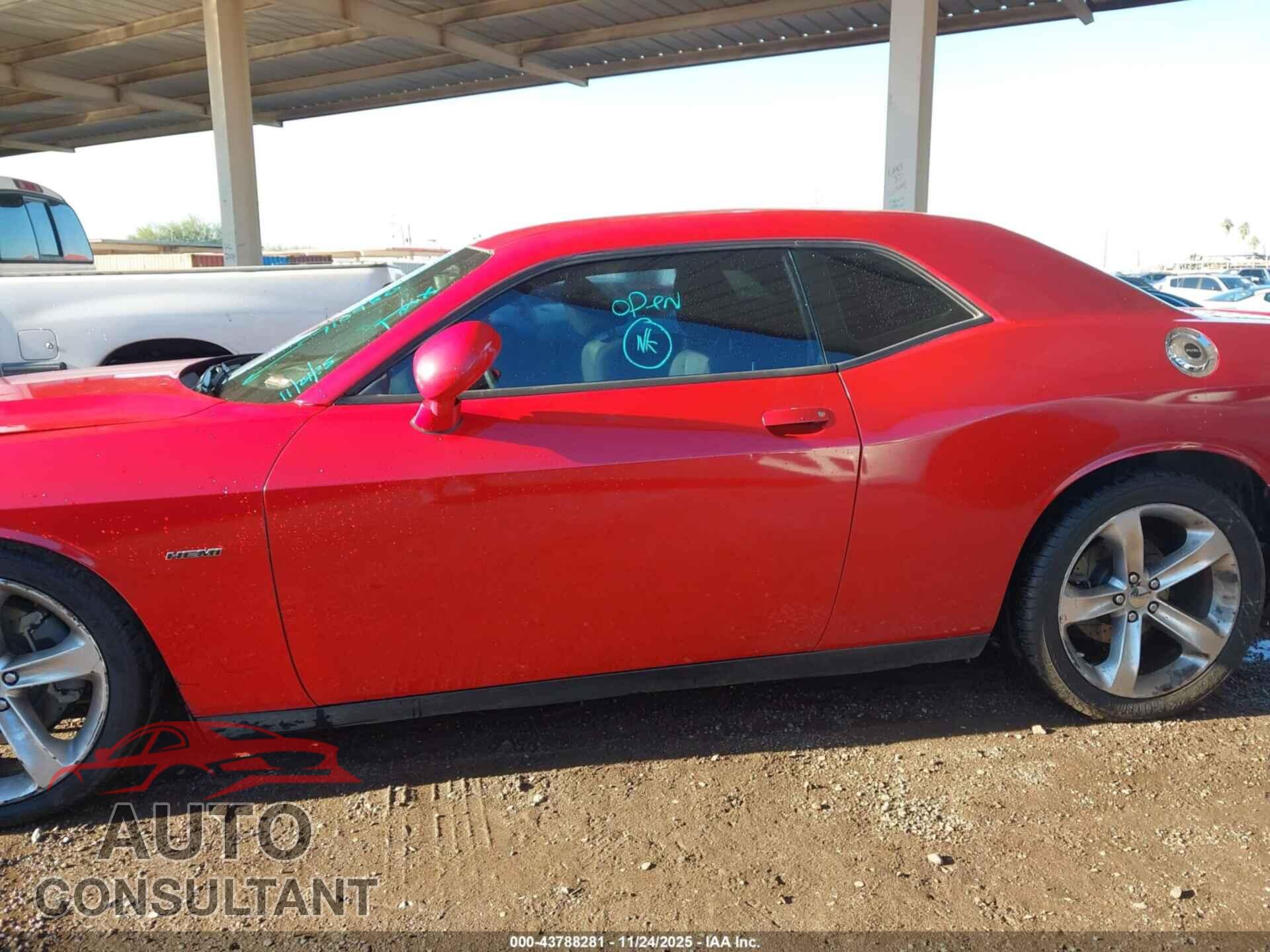 DODGE CHALLENGER 2015 - 2C3CDZAT4FH710980