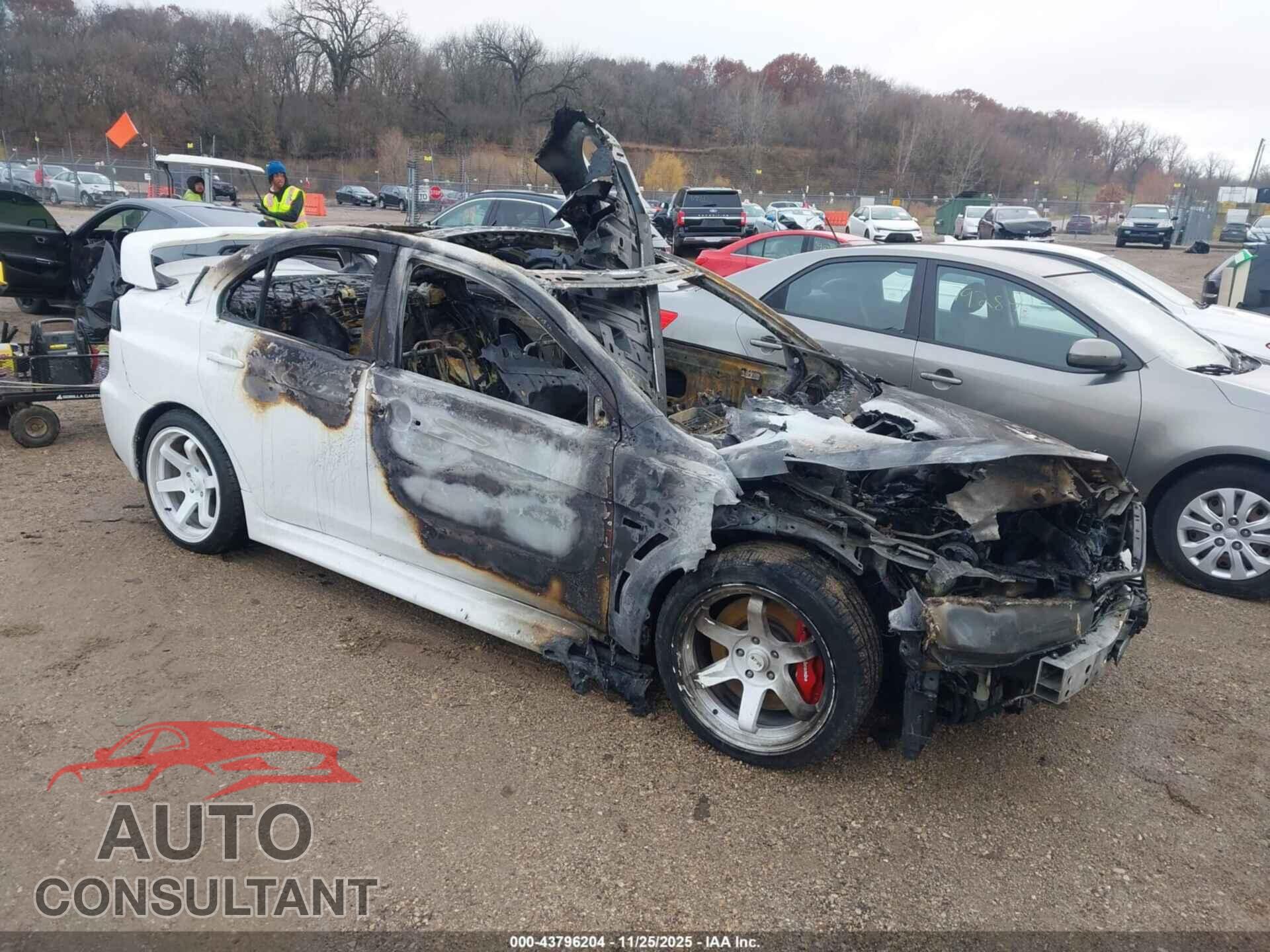 MITSUBISHI LANCER EVOLUTION 2015 - JA32W8FV4FU021300