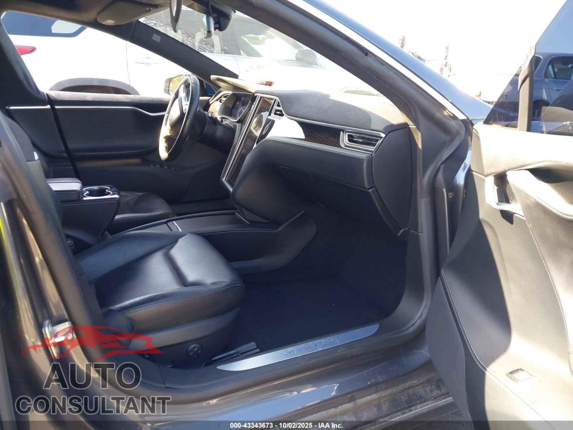 TESLA MODEL S 2016 - 5YJSA1E42GF142546