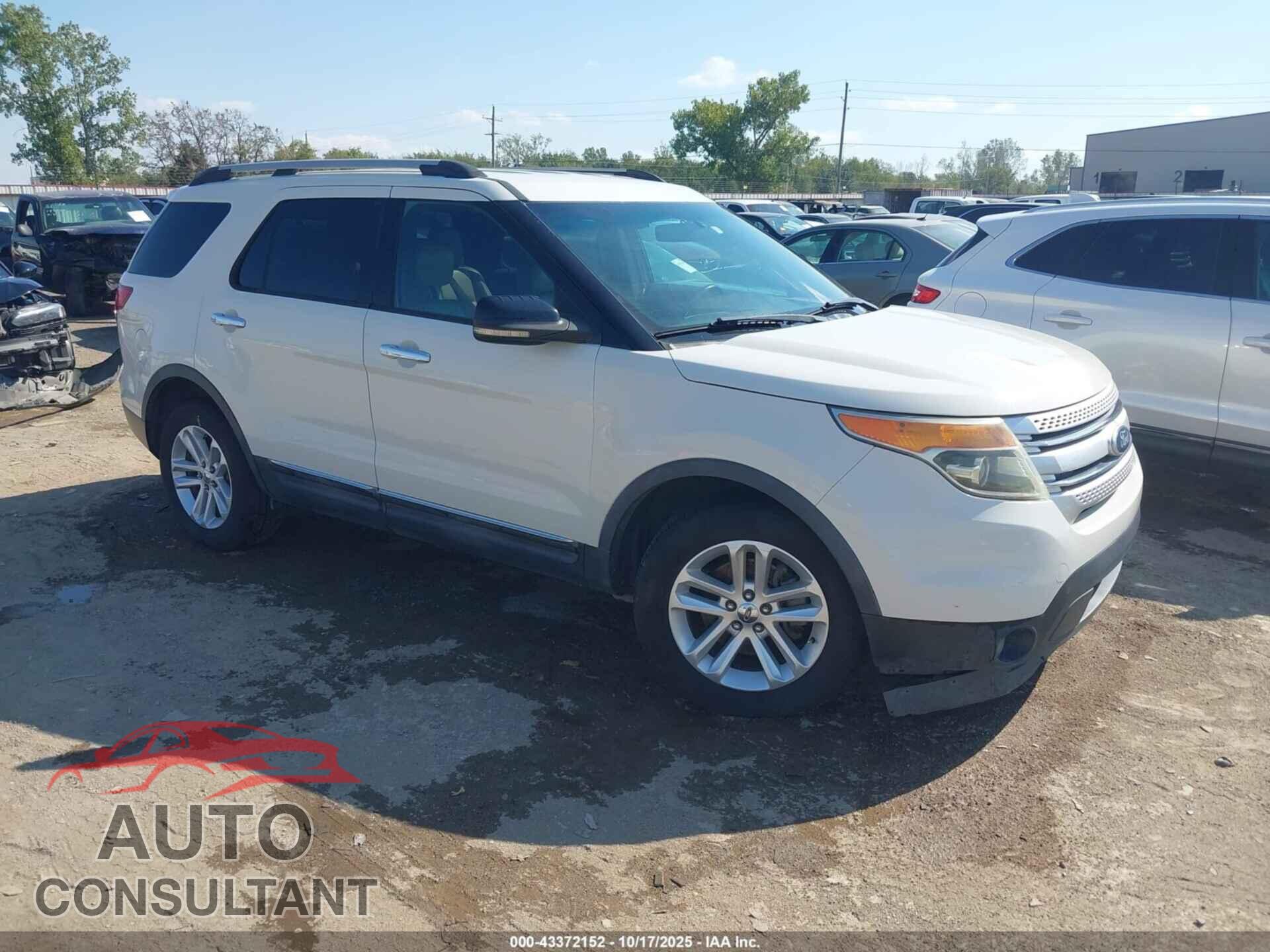 FORD EXPLORER 2011 - 1FMHK8D82BGA01894