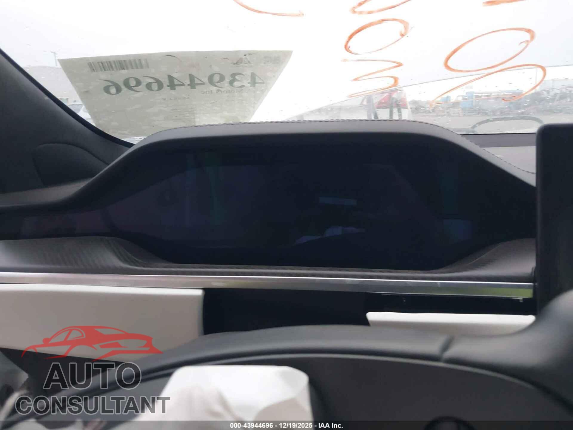 TESLA MODEL S 2023 - 5YJSA1E68PF508382