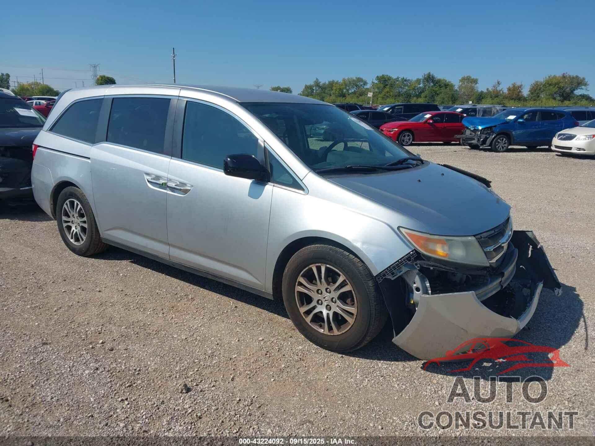 HONDA ODYSSEY 2013 - 5FNRL5H4XDB055890