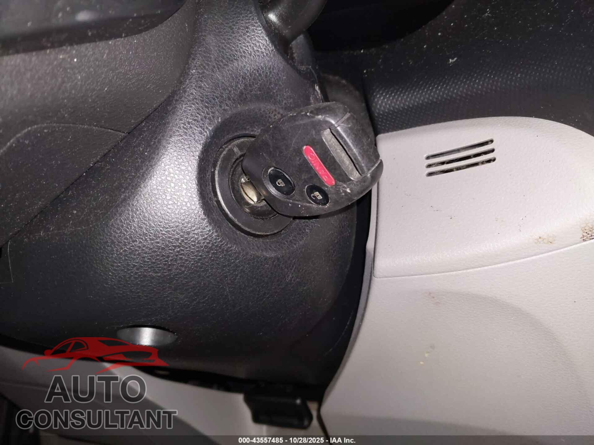 HONDA INSIGHT 2011 - JHMZE2H73BS001963