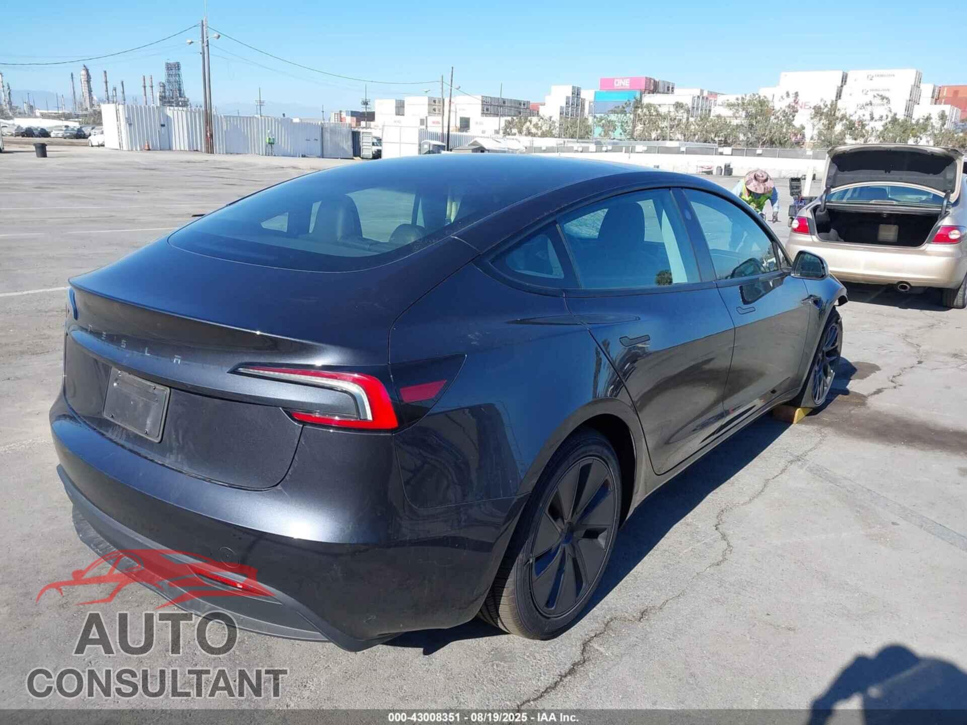 TESLA MODEL 3 2024 - 5YJ3E1EA4RF722091