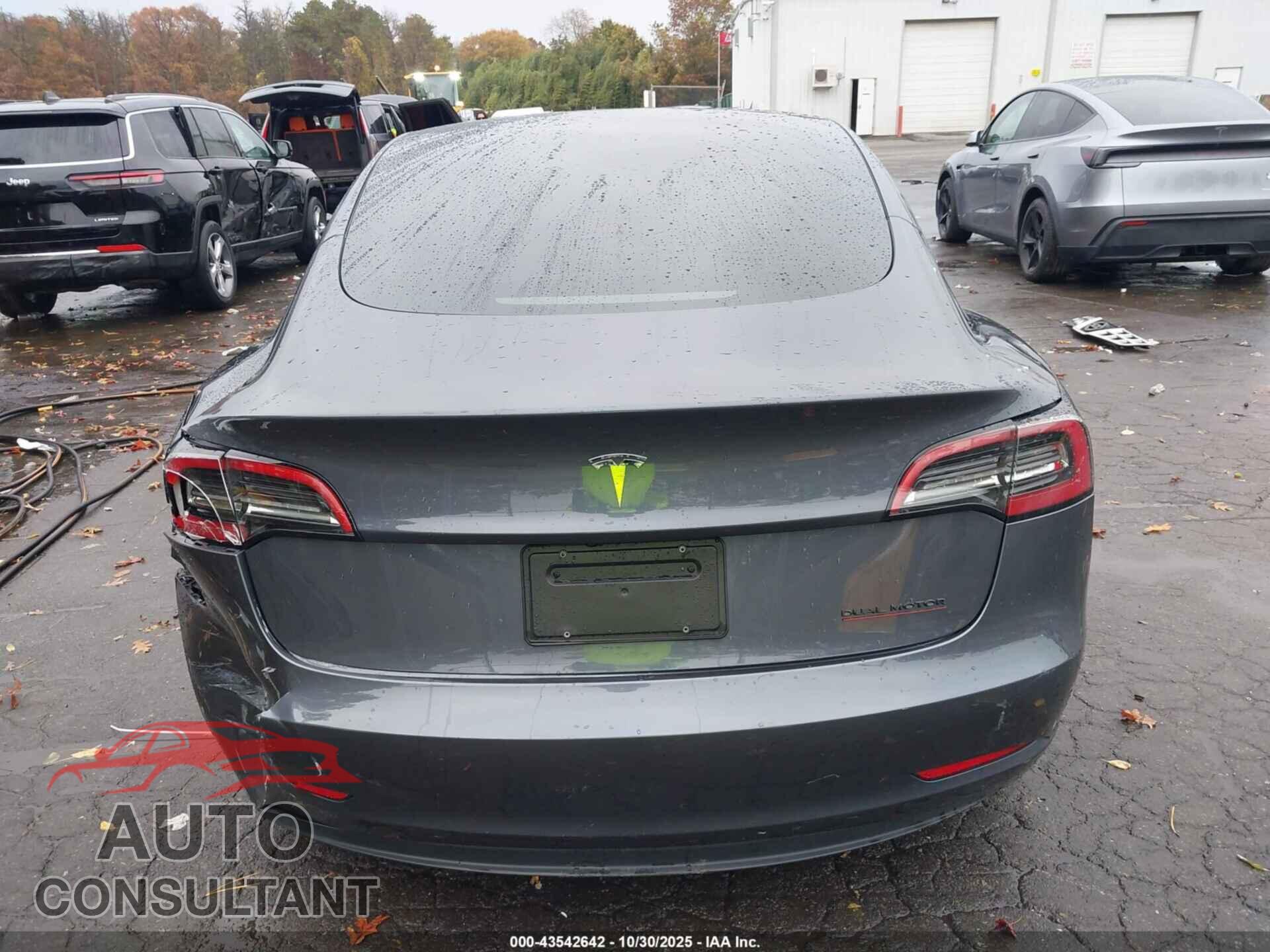 TESLA MODEL 3 2023 - 5YJ3E1EA8PF656092