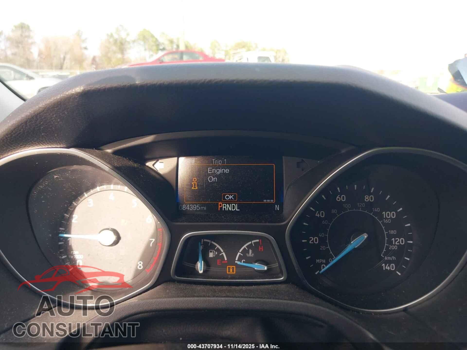 FORD FOCUS 2017 - 1FADP3F25HL346360