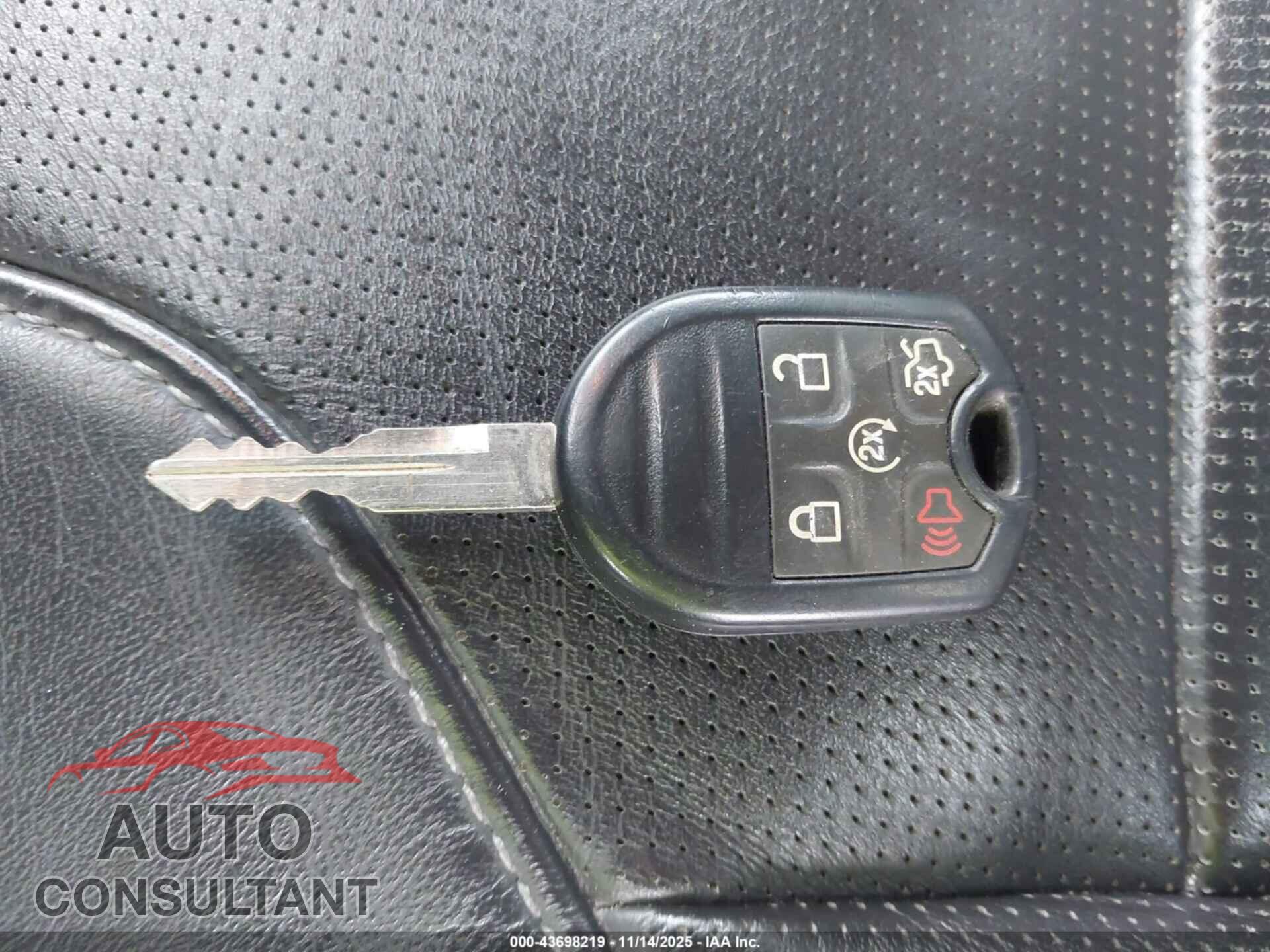 FORD TAURUS 2013 - 1FAHP2F88DG118906