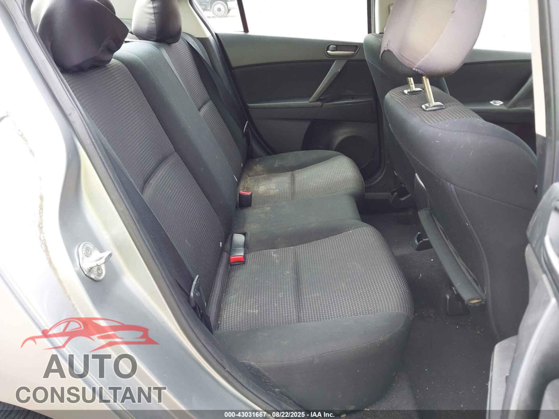 MAZDA MAZDA3 2013 - JM1BL1U76D1845075