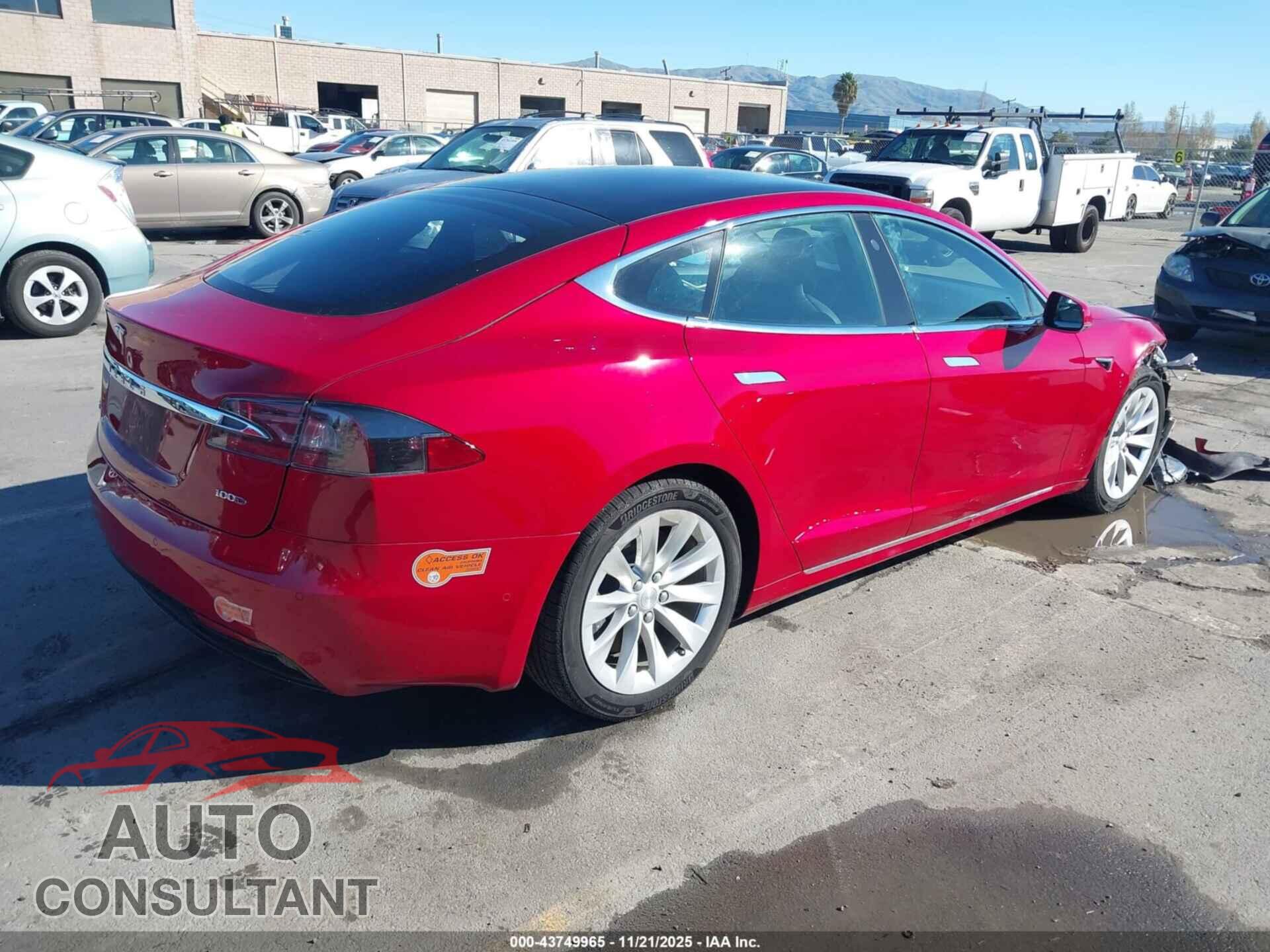 TESLA MODEL S 2018 - 5YJSA1E24JF293359