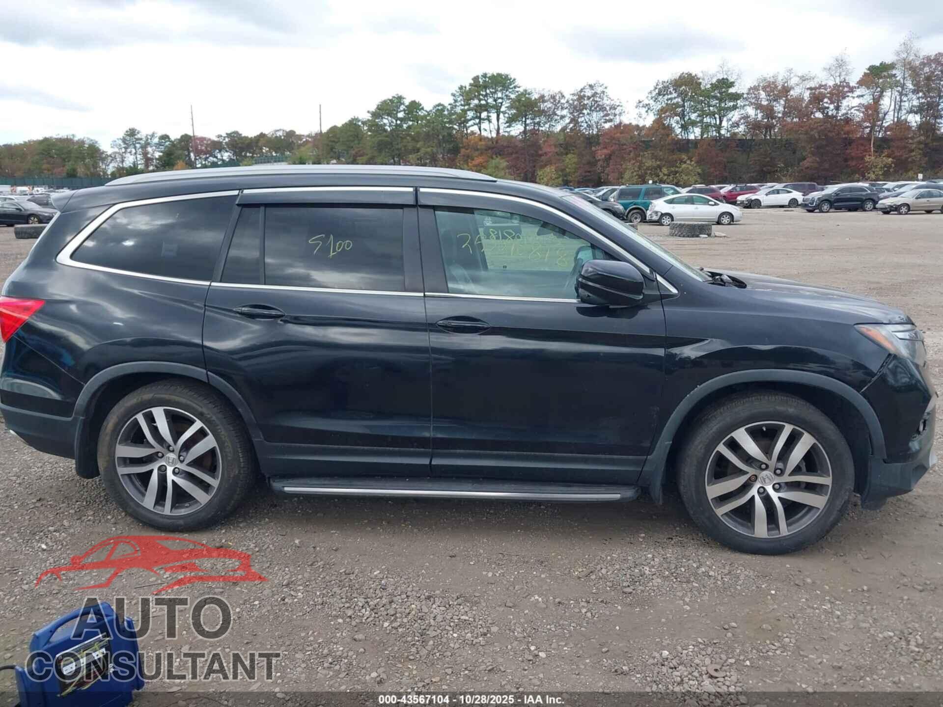 HONDA PILOT 2017 - 5FNYF6H53HB024357